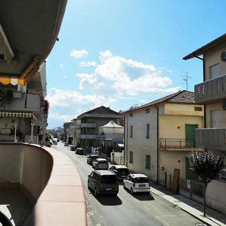 Lejlighed Holihome_ludi - Bilocale Vicino Al Mare Alba Adriatica